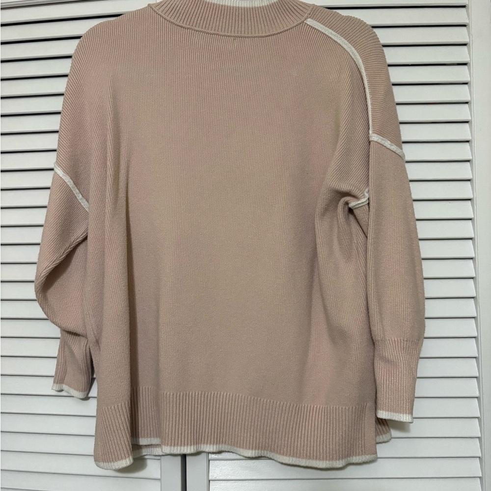 Elegant Women's Beige Sweater - Picture 2 of 3